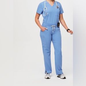 FIGS SCRUB SET SIZE XS - CEIL BLUE